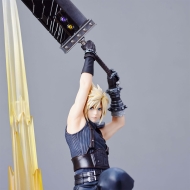 Final Fantasy VII Rebirth – Cloud Strife (Limit Break: Ascension) Figure